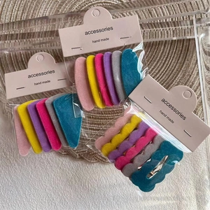 Lot de barrettes à cheveux colorées en métal floqué de formes variées pour femmes