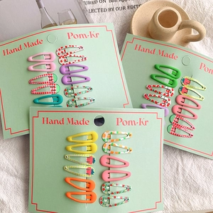 Set of 10 colorful matte 3cm printed BB hair clips for girls on display cards