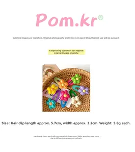 Detailed view of colorful flower BB hair clips with dimensions and resin material details