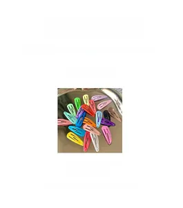 Detail view of 3cm candy-colored metal BB clips with dimensions and weight info