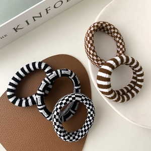 5-piece checkerboard elastic hair ties set with minimalist stripes for women