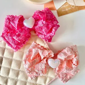 Fermagli per capelli a fiocco in pizzo rosa e magenta per bambine con cuore di perla