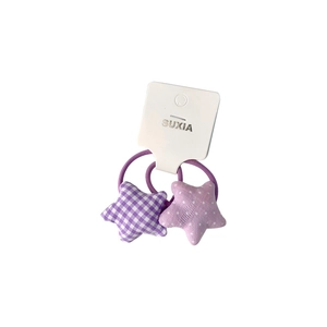 Lot de deux chouchous étoiles en tissu violet avec motifs à carreaux et pois