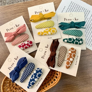 Set di 5 fermagli per capelli coreani con fiori e pied-de-poule su basi in carta