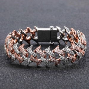 Vereistes 18mm Pink und Weiß Zirkon Stachel-Kuban-Kettenarmband mit Federverschluss