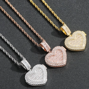 Hip-Hop-Herzanhänger mit Kristallen in Gold, Silber und Roségold an einer Seilkette