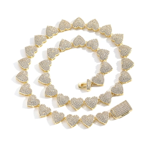 Collana hip hop con maglie a cuore dorate da 10mm e micro pavé di zirconi cubici