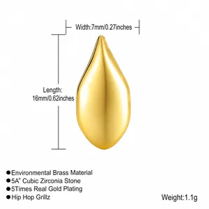 Gedetailleerde afmetingen van 16mm gouden vampiertanden met zirkonia steeninleg