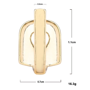 Detailed size view of gold hip hop single tooth grillz with 1.1cm height measurements
