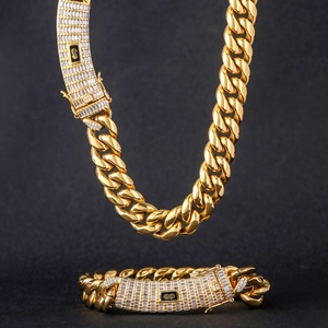 Σετ χρυσή αλυσίδα και βραχιόλι Cuban Link με κούμπωμα λογότυπο S και στρας