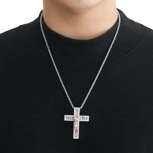 Colgante de cruz hip hop oro rosa con micro circonitas y cadena de cuerda plateada hombre