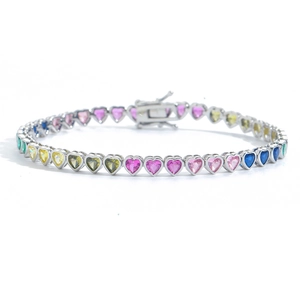 Bracciale tennis a cuore arcobaleno con zirconi multicolori taglio cuore e chiusura argento