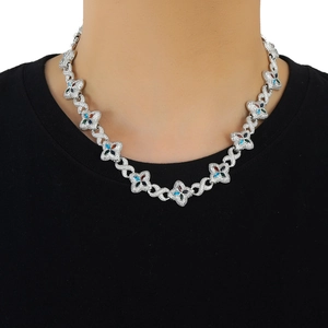 Collier hip hop argenté avec pendentifs trèfle à quatre feuilles en zircon coloré