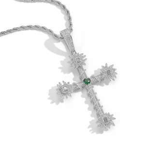 Collier Pendentif Croix en Cuivre Hip Hop Avec Zirconia Cœur Vert Iced Out Micro-Pavage Bijoux Individuels pour Hommes