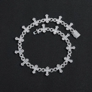 Collana Hip Hop Iced Out Croce Simbolo Infinito Catena in Rame con Zirconia Pave per Uomo Donna Gioielli Moda Street