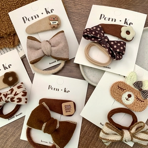 Süßes Haarklammer-Set im koreanischen Stil mit Blumen und Bären in Brauntönen
