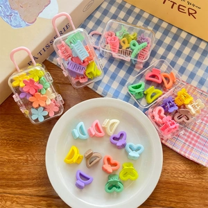 Pinces à cheveux colorées pour enfants dans des mini boîtes de rangement valises