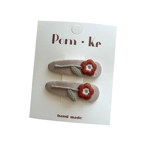 Barrettes BB brodées de fleurs faites à la main pour enfants en tissu violet et taupe