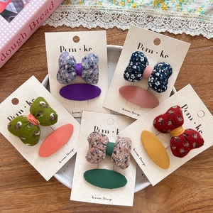 Lot de 5 nœuds à cheveux floraux avec barrettes assorties dans divers tons pastoraux