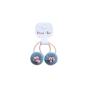 Élastiques à cheveux tricotés à la main pour filles avec pompons roses et bleus sur carte