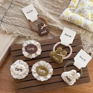 Set di 6 elastici per capelli con coniglietto e fermagli in pizzo ricamato per bimba