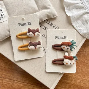 Pinzas para el pelo bordadas a mano con zorro y conejo para niñas en colores cálidos