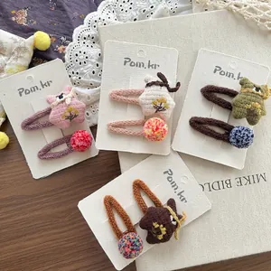 Lot de jolies barrettes en tricot ours et étoile avec broderie florale et pompons