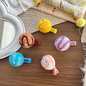 Five-piece set of cute wool felt star and planet hair clips for girls in pastel colors