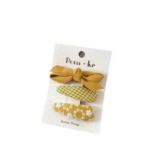 Lot de trois barrettes cheveux enfant style coréen avec broderie florale sur carte