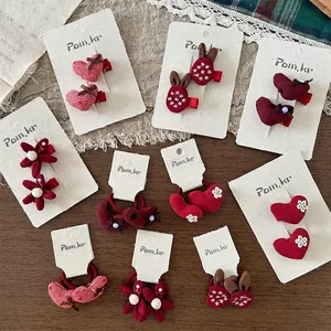 Set di Fermagli per Capelli e Elastici in Tessuto Rosso Dolce Coreano per Bambine Cuore Fiore Fiocco Perla Artificial Accessori
