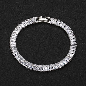 7mm Hip-Hop-Tennisarmband mit Zirkoniasteinen im Baguetteschliff in Silberoptik
