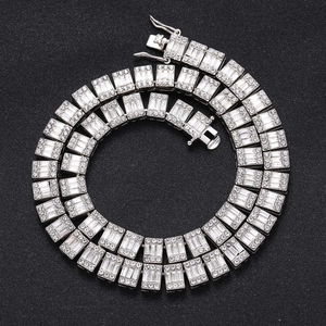 Collana Cuban Link Hip Hop in Lega di Strass Collana con Ciondolo Geometrico Baguette Iced Out per Uomo Regalo Gioielli