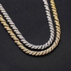 Hip-Hop 8mm gedrehte Kordelkette in Gold und Silber mit eisgekühlten Mikro-Pave-Zirkonia-Steinen