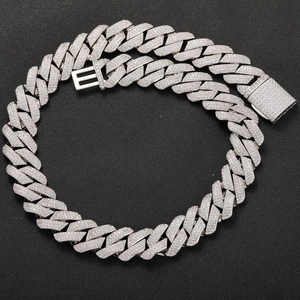 Lussuosa collana a catena cubana in argento 925 con cristalli e dettaglio lettera E