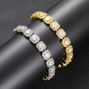 Bracelet chaîne homme 10mm pavé de zircons style glacé en finitions argent et doré