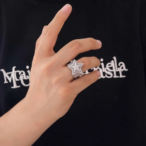 Hip hop 3D star ring for men with micro-paved white cubic zirconia stones