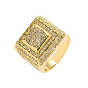 Anello hip-hop da uomo quadrato con zirconi micro-pave brillanti e finitura dorata