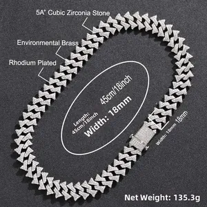 Detailansicht der 18 mm silbernen Cuban Link Kette mit 5A Zirkonia Besatz für Herren