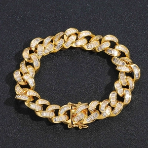 Bracciale cubano da uomo 13mm placcato oro con zirconi cubici a taglio baguette