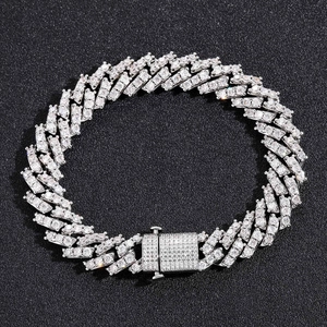 Bracelet Gourmette Cubaine 12mm argenté pour homme serti de zircons brillants de luxe