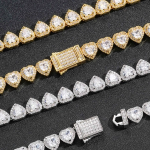 Collana tennis cuore 10mm ghiacciata con zirconi placcata in oro e argento