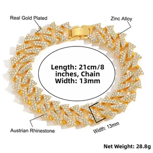 Detail eines 13mm vergoldeten Cuban-Armbands mit vereisten österreichischen Steinen