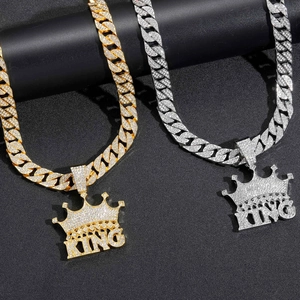 Collana con pendente corona KING ghiacciata oro e argento con grosse catene cubane