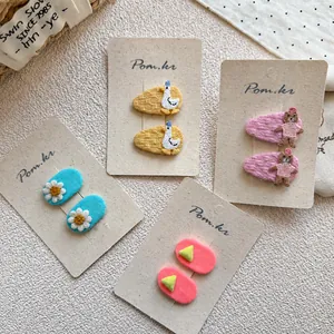 Fermagli per capelli in tessuto ricamato per bambina con fiori e simpatici animali