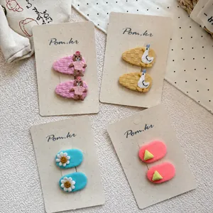 Set di 8 fermagli per capelli ricamati per bambine con fiori e orsetti dolci