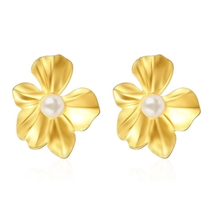 Elegant 18k gold plated stainless steel flower stud earrings with white pearl center
