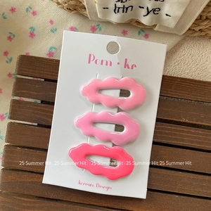 Three-piece set of gradient pink wave hair clips for girls on a Korean design card