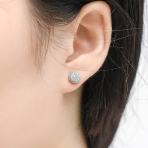 Boucle d'oreille ronde pour homme en argent 925 avec pavage micro de zircons cubiques
