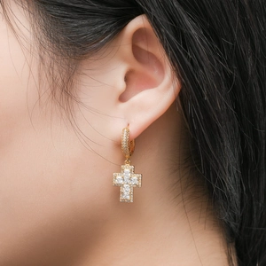 Boucles d'oreilles créoles hip hop en or avec croix et zircons carrés pour hommes et femmes