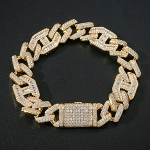 Bracelet chaîne cubaine hip hop 15mm dorée avec zircons pavés et fermoir à maillons H